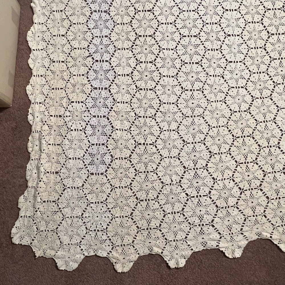 Vintage handmade crocheted bedspread. Approx 88” x 98”.